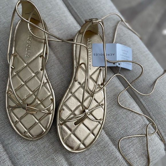 New! AEROSOLES metallic leather flats -Gold Quilted  Sandals - Picture 1 of 17
